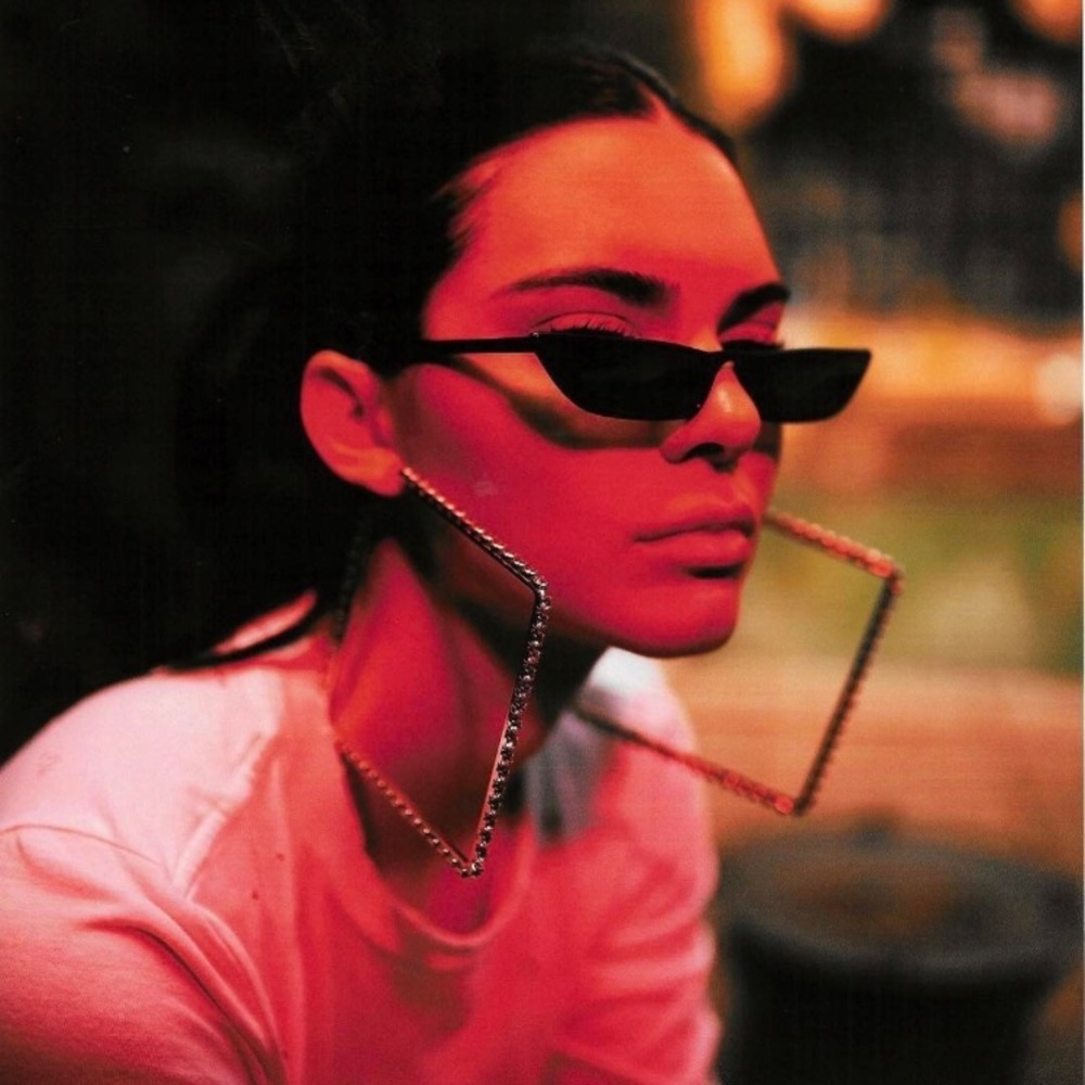Kendal Jenner 90’s Inspo Retro Sunnies